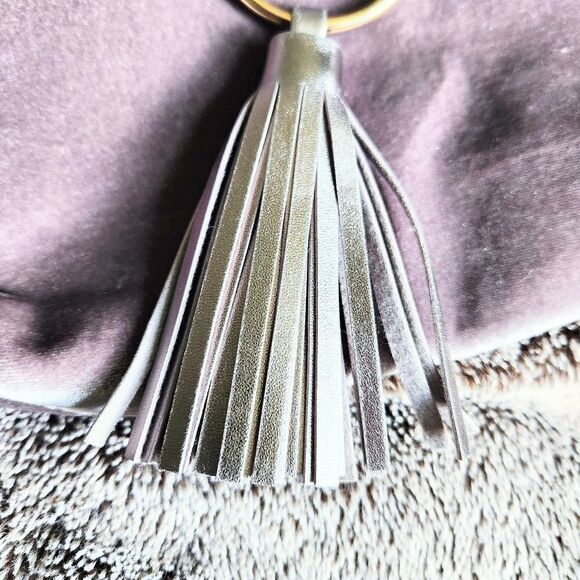 Silver Grey Velvet Wristlet Fringe Leather Tassel - Picture 2 of 4